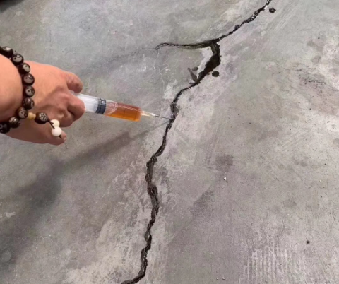 文儒镇混凝土裂缝修补技术详解​